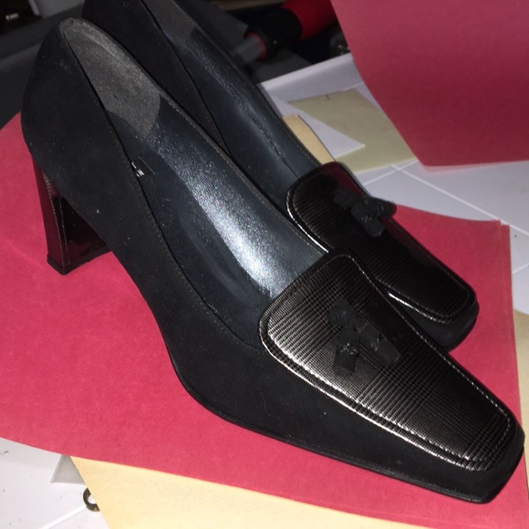 STUART WEITZMAN Heels - Picture 3 of 6